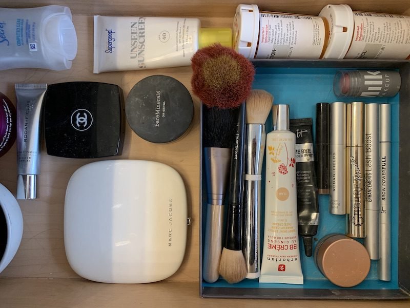 Tips for Creating a Minimalist Makeup Collection - Xpand Life